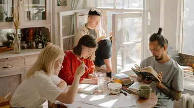 Guía de Supervivencia para Estudiantes en Departamentos Compartidos: Edición Chile